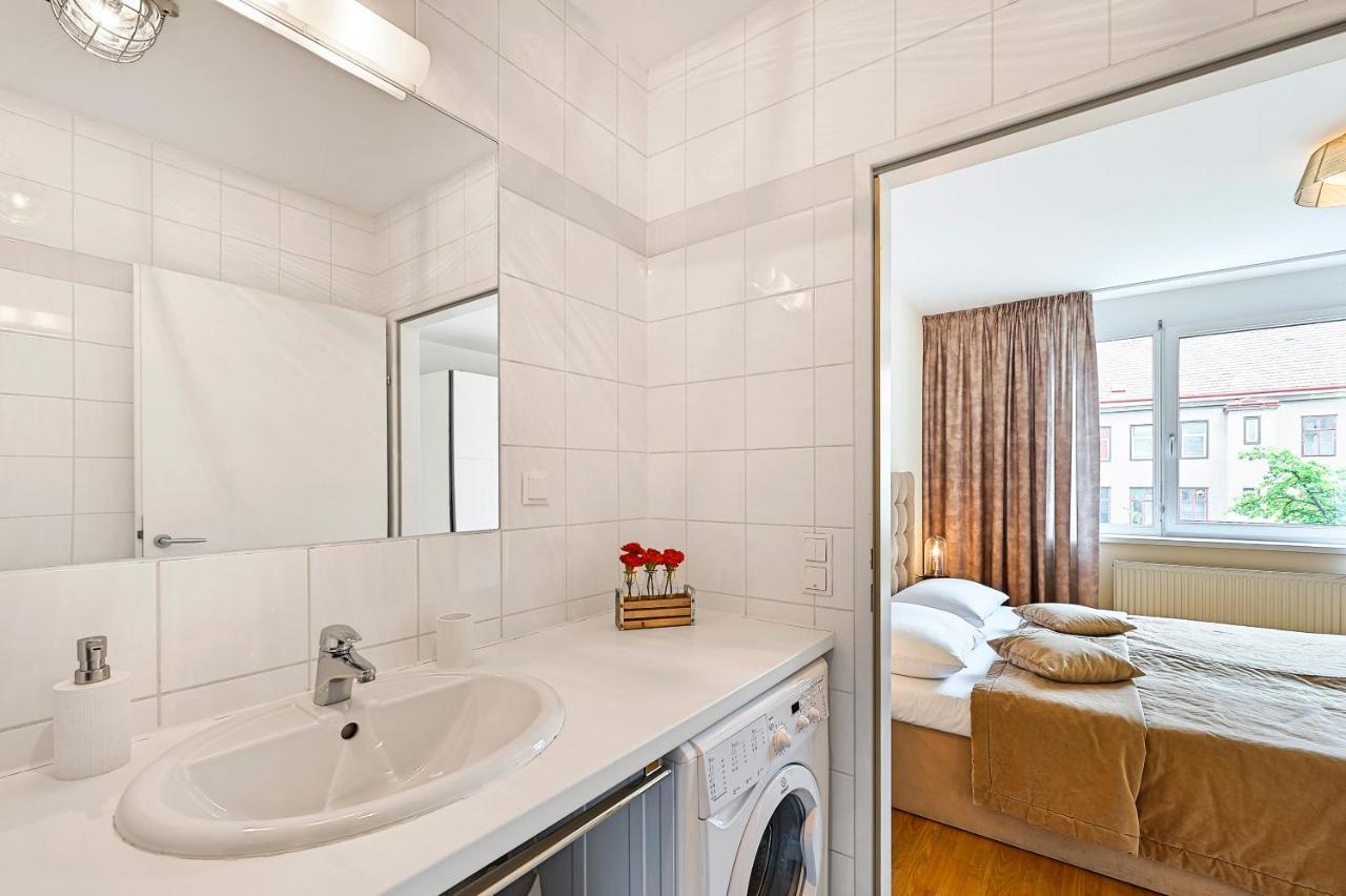 Peaceful Belvedere Apartment in Safe, Quiet&Central Location Wien Exterior foto